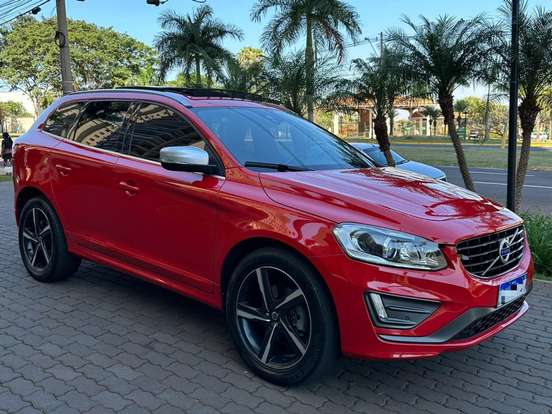 VOLVO-XC60-2016