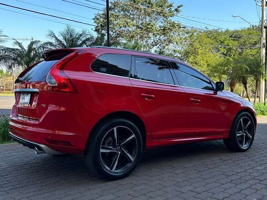 VOLVO-XC60-2.0 T5 R DESIGN TURBO GASOLINA 4P AUTOMÁTICO VOLVO-XC60-2016