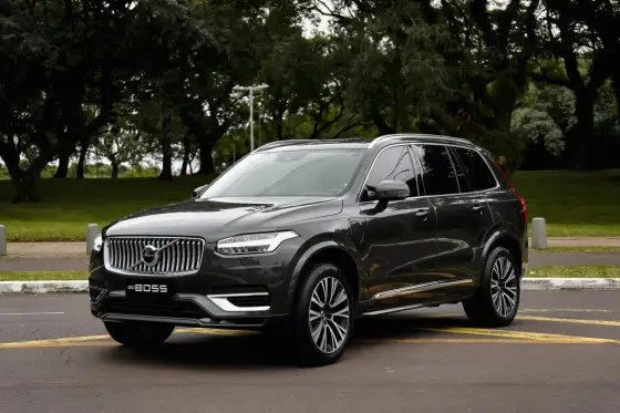 VOLVO XC90 2.0 T8 HYBRID MOMENTUM AWD GEARTRONIC VOLVO XC90 2.0 T8 HYBRID MOMENTUM AWD GEARTRONIC