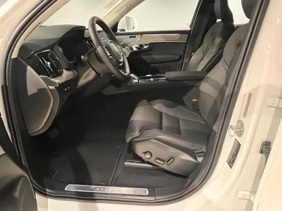 VOLVO-XC90-2.0 T8 PHEV ULTRA AWD GEARTRONIC VOLVO-XC90-2025