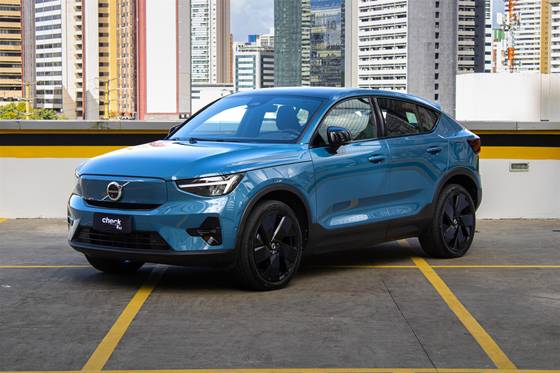 VOLVO C40 P8 RECHARGE TWIN ELECTRIC ULTIMATE AWD