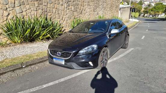 VOLVO-V40-2.0 T5 R DESIGN TURBO GASOLINA 4P AUTOMÁTICO VOLVO-V40-2015