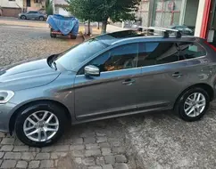 VOLVO XC60 2.0 T5 MOMENTUM GASOLINA 4P AUTOMÁTICO VOLVO XC60 2.0 T5 MOMENTUM GASOLINA 4P AUTOMÁTICO