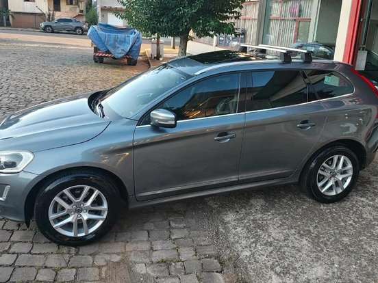 VOLVO-XC60-2.0 T5 MOMENTUM GASOLINA 4P AUTOMÁTICO VOLVO-XC60-2017