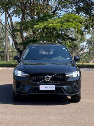 VOLVO-XC60-2021