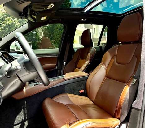 VOLVO-XC90-2022
