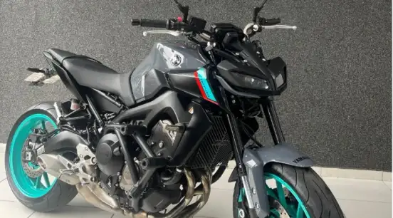 YAMAHA-MT-09-2023