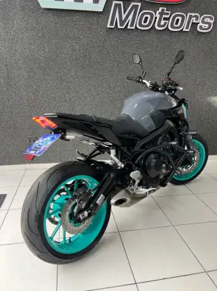 YAMAHA-MT-09-2023