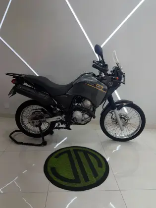 YAMAHA XTZ 250 TÉNÉRÉ 