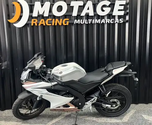 YAMAHA-YZF R15-2026