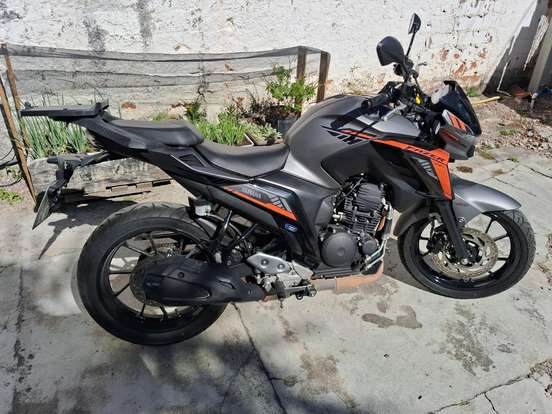 YAMAHA-FZ25 FAZER CONNECTED ABS-2025