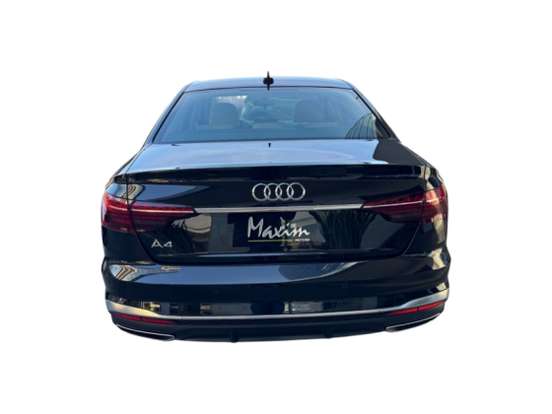 AUDI-A4-2021