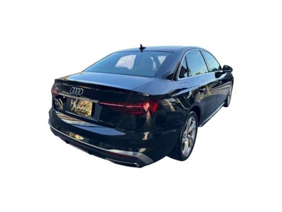 AUDI-A4-2021