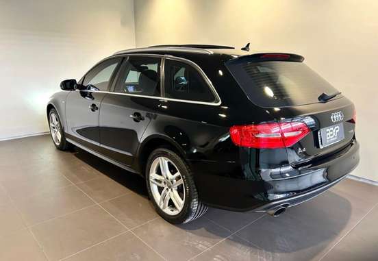 AUDI-A4-2015