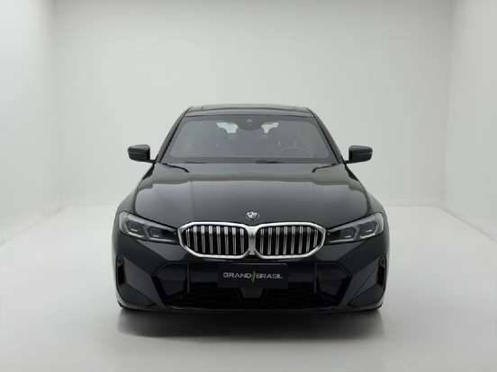 BMW-320i-2023