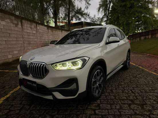 BMW-X1-2.0 16V TURBO ACTIVEFLEX SDRIVE20I X-LINE 4P AUTOMÁTICO BMW-X1-2021