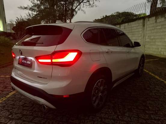 BMW-X1-2021
