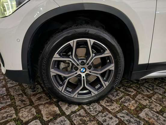 BMW-X1-2.0 16V TURBO ACTIVEFLEX SDRIVE20I X-LINE 4P AUTOMÁTICO BMW-X1-2021