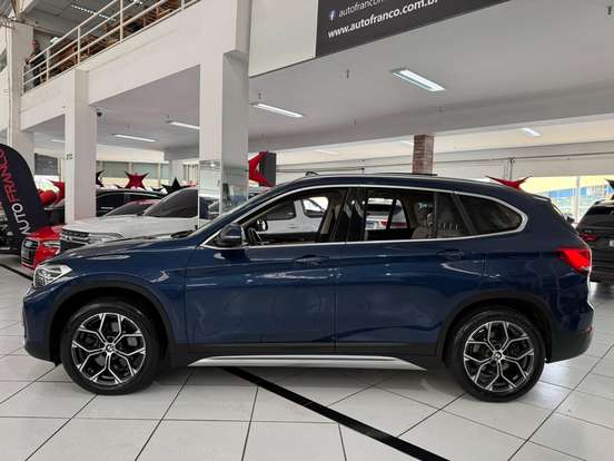 BMW-X1-2021
