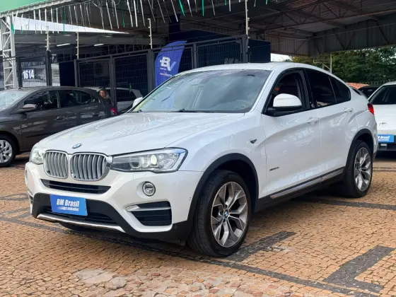 BMW X4 2.0 28I X LINE 4X4 16V TURBO GASOLINA 4P AUTOMÁTICO BMW X4 2.0 28I X LINE 4X4 16V TURBO GASOLINA 4P AUTOMÁTICO