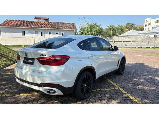 BMW-X6-2015