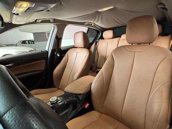 BMW-120i-2.0 16V SPORT ACTIVEFLEX 4P AUTOMÁTICO BMW-120i-2015