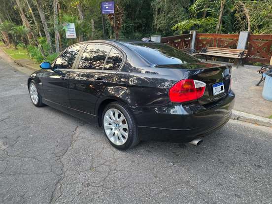 BMW-320i-2.0 16V GASOLINA 4P AUTOMÁTICO BMW-320i-2006