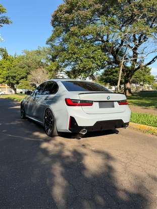 BMW-320i-2025