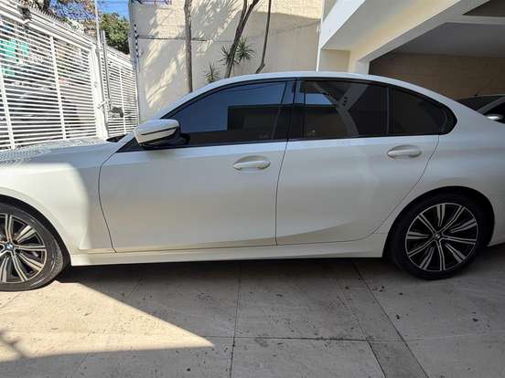 BMW-320i-2.0 16V TURBO GASOLINA GP AUTOMÁTICO BMW-320i-2020