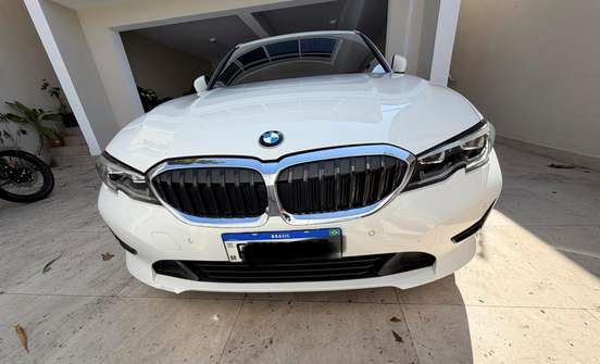 BMW-320i-2.0 16V TURBO GASOLINA GP AUTOMÁTICO BMW-320i-2020