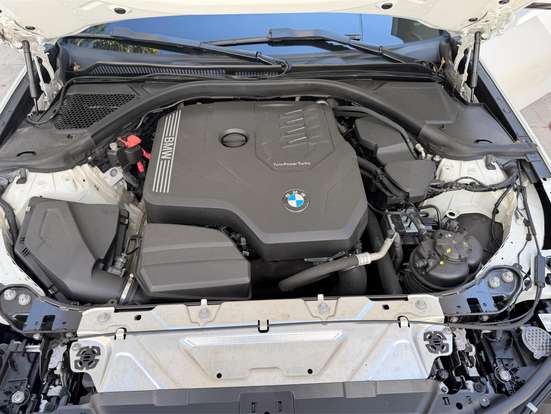 BMW-320i-2020