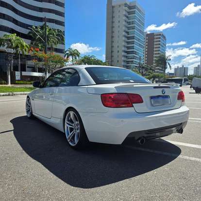 BMW-335i-2011