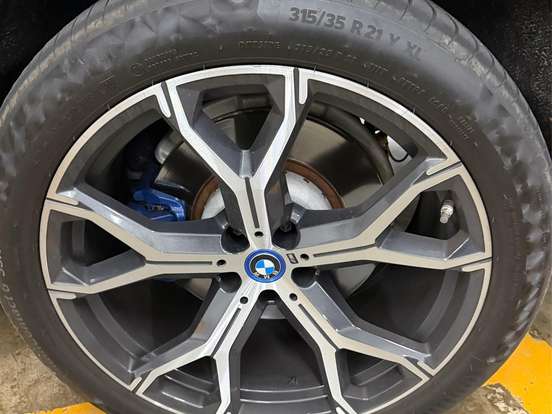 BMW-X5-3.0 I6 TURBO HÍBRIDO XDRIVE45E M SPORT AUTOMÁTICO BMW-X5-2022