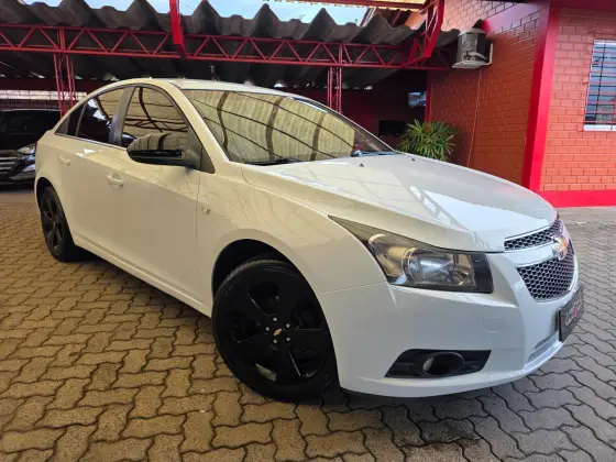 CHEVROLET CRUZE 1.8 LT 16V FLEX 4P AUTOMÁTICO CHEVROLET CRUZE 1.8 LT 16V FLEX 4P AUTOMÁTICO