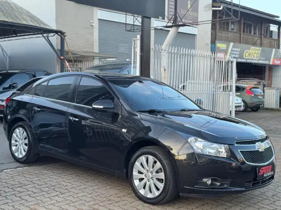 CHEVROLET CRUZE 1.8 LTZ 16V FLEX 4P AUTOMÁTICO CHEVROLET CRUZE 1.8 LTZ 16V FLEX 4P AUTOMÁTICO