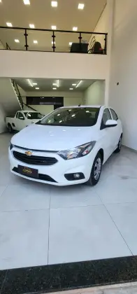 CHEVROLET ONIX 1.0 MPFI LT 8V FLEX 4P MANUAL CHEVROLET ONIX 1.0 MPFI LT 8V FLEX 4P MANUAL