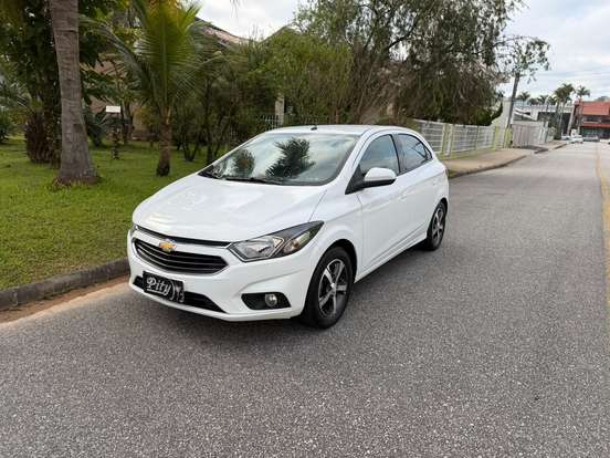 CHEVROLET-ONIX-2018