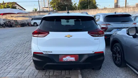 CHEVROLET-TRACKER-2024