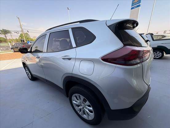 CHEVROLET-TRACKER-2022