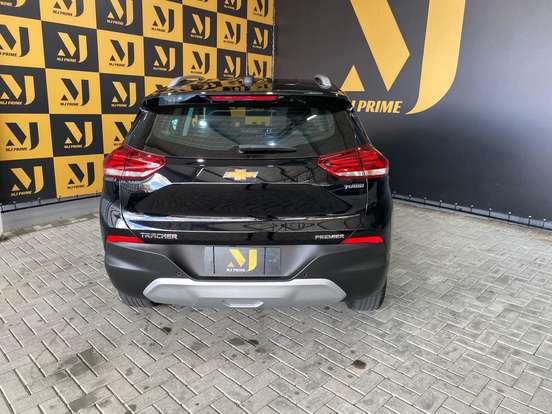 CHEVROLET-TRACKER-2021