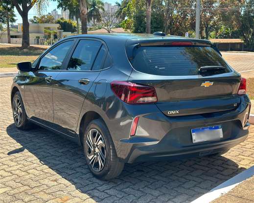 CHEVROLET-ONIX-2024
