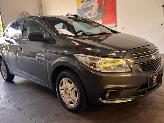 CHEVROLET-ONIX-1.0 MPFI SELEÇÃO 8V FLEX 4P MANUAL CHEVROLET-ONIX-2014