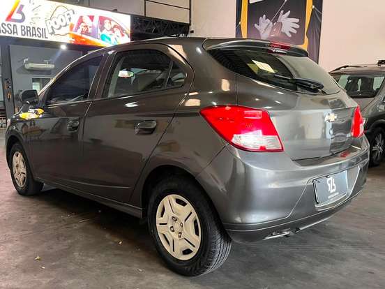 CHEVROLET-ONIX-1.0 MPFI SELEÇÃO 8V FLEX 4P MANUAL CHEVROLET-ONIX-2014
