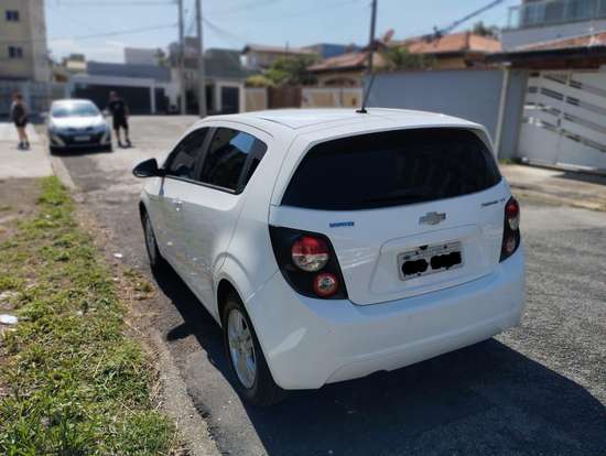 CHEVROLET-SONIC-2013