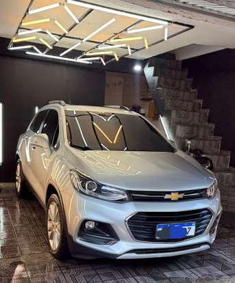 CHEVROLET-TRACKER-2018