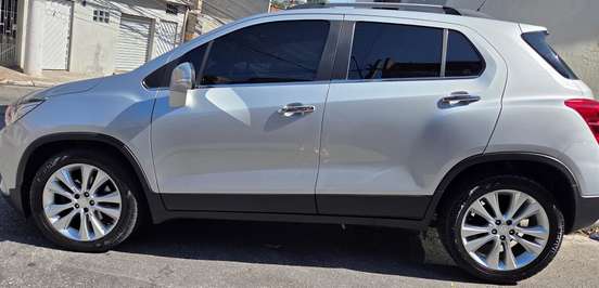 CHEVROLET-TRACKER-2018