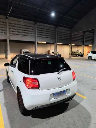 CITROËN-DS3-2012