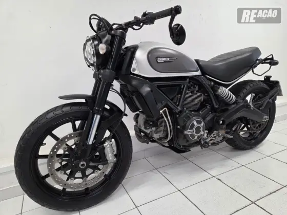 DUCATI SCRAMBLER ICON 