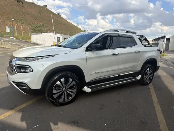 FIAT TORO 1.3 TURBO 270 FLEX VOLCANO AT6 FIAT TORO 1.3 TURBO 270 FLEX VOLCANO AT6