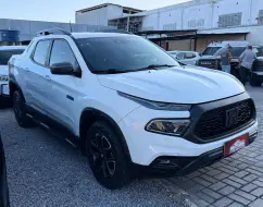 FIAT TORO 2.0 16V TURBO DIESEL ULTRA 4WD AT9 FIAT TORO 2.0 16V TURBO DIESEL ULTRA 4WD AT9